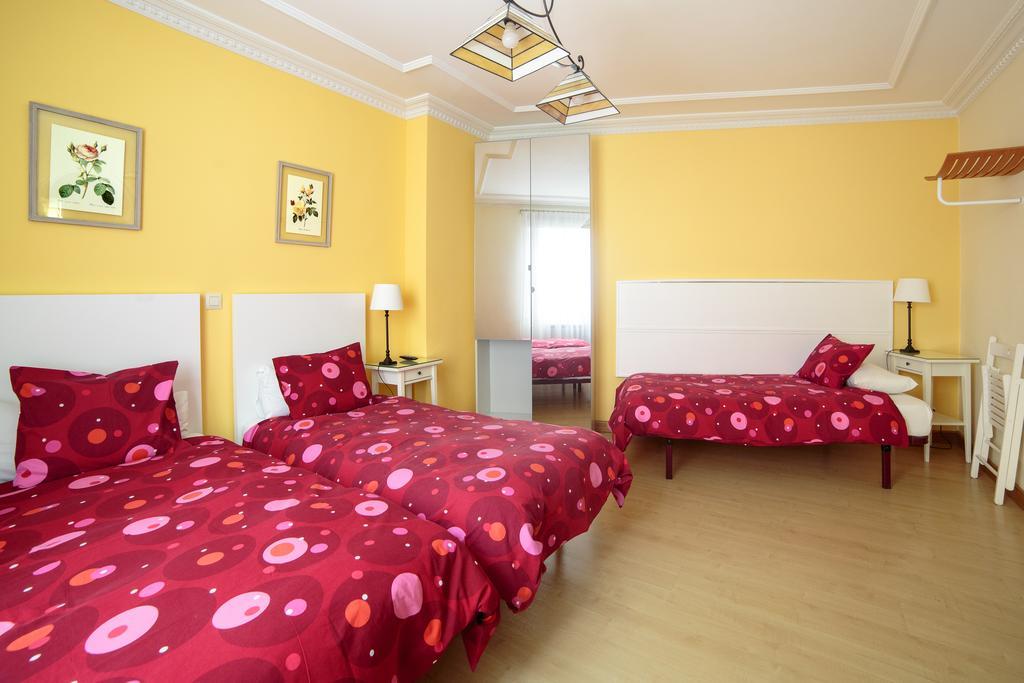 Hostal Adriano Madrid Buitenkant foto