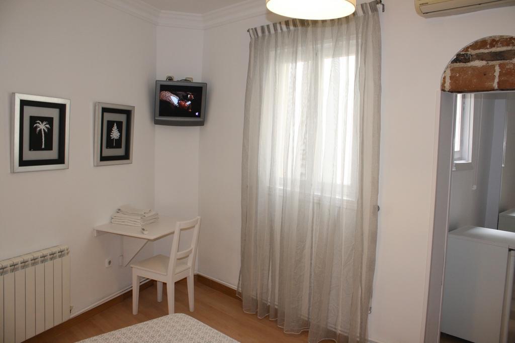Hostal Adriano Madrid Kamer foto